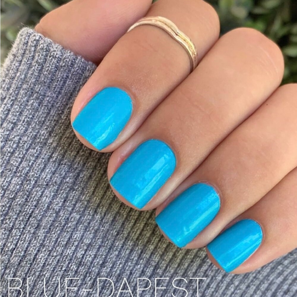 B2G1 BLUE-DAPEST Color Street Nail Strips